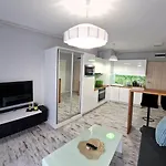 Homely Place Centrum - Stary Rynek - Parking Apartment *