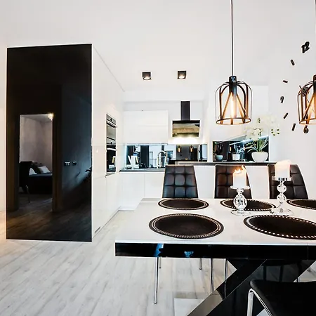Monroe Residence Poznan Old Town & Parking Apartman