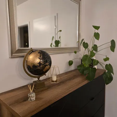 Monroe Residence Poznan Old Town & Parking *
