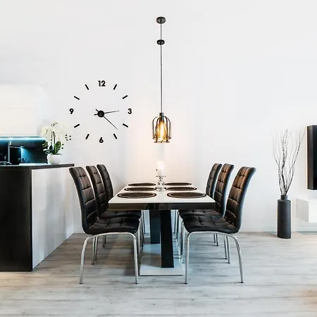 Monroe Residence Poznan Old Town & Parking Apartman *